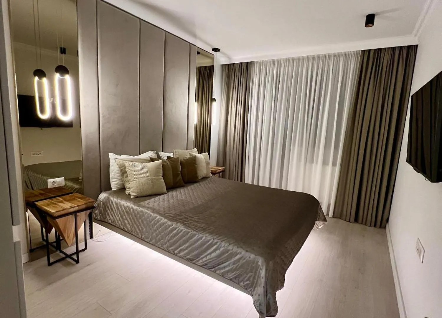Bucharest Apartment Hils Romania